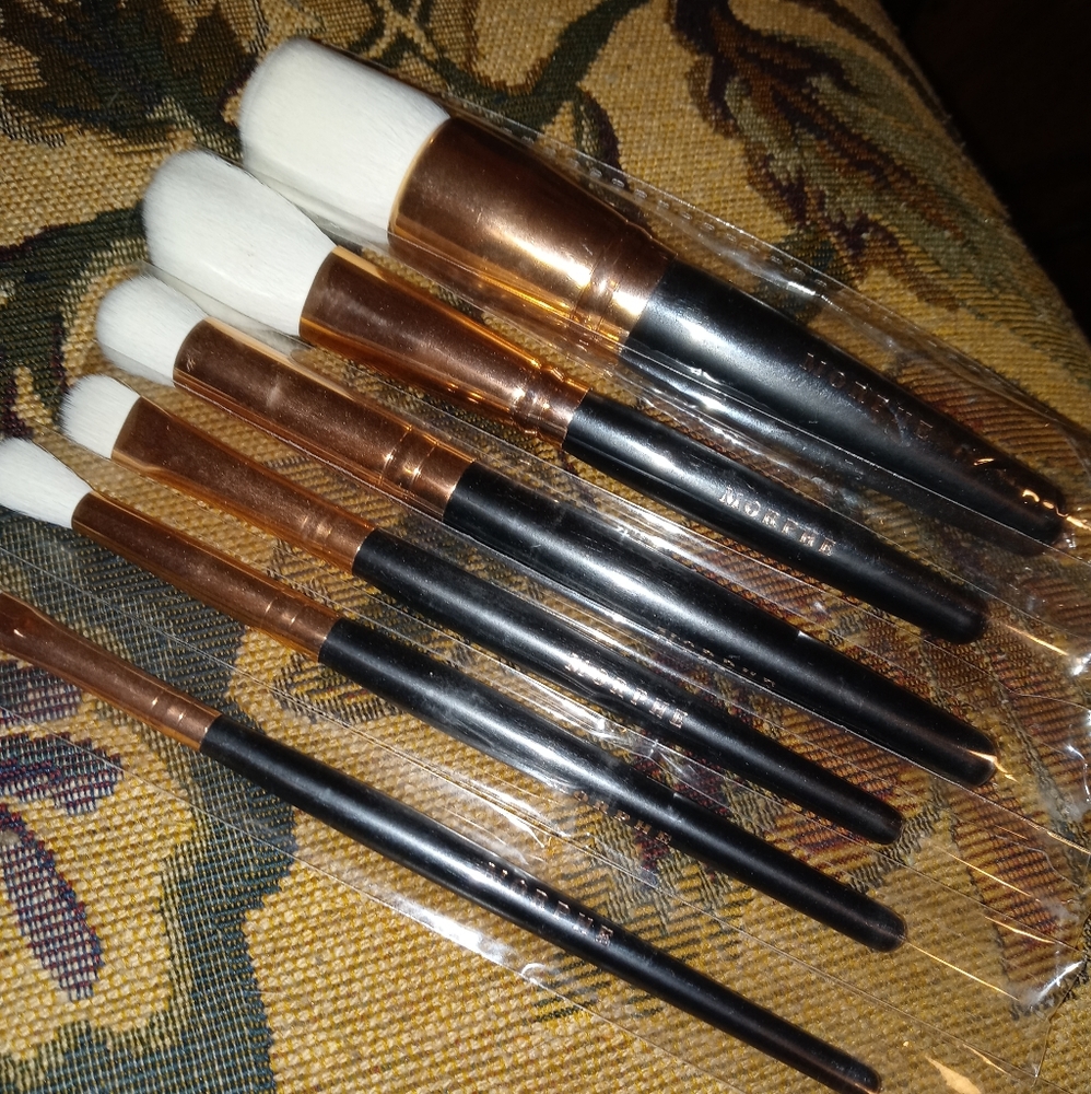 Morphe 6 piece brush set with case